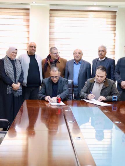 Palestine Polytechnic University (PPU) - كلية الدراسات الثنائية في جامعة بوليتكنك فلسطين توقع مذكرة تعاون مع بلدية دورا