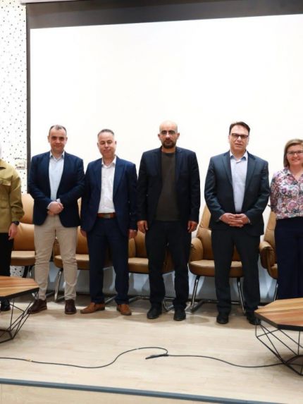 Palestine Polytechnic University (PPU) - تكريم الطلبة المتفوقين في كلية الدراسات الثنائية بجامعة بوليتكنك فلسطين