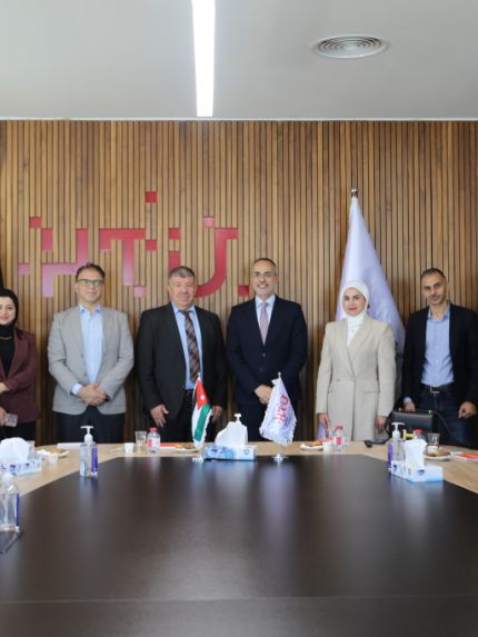 Palestine Polytechnic University (PPU) - وفد من جامعة بوليتكنك فلسطين يزور جامعة الحسين التقنية في العاصمة الأردنية عمّان