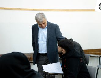 إدارة جامعة بوليتكنك فلسطين تقوم بجولة تفقدية لقاعات ال…